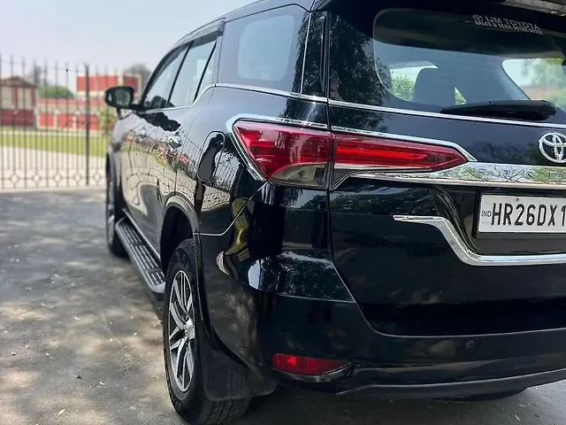 Used Toyota Fortuner [2016-2021] 2.8 4x4 AT in Chandigarh