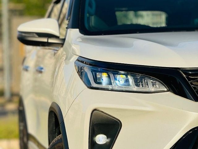 Used Toyota Fortuner Legender 2.8 4X2 AT in Mohali
