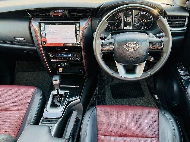 Used Toyota Fortuner Legender 2.8 4X2 AT in Mohali