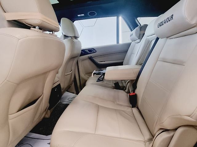 Used Ford Endeavour Titanium 2.0 4x2 AT in Mumbai