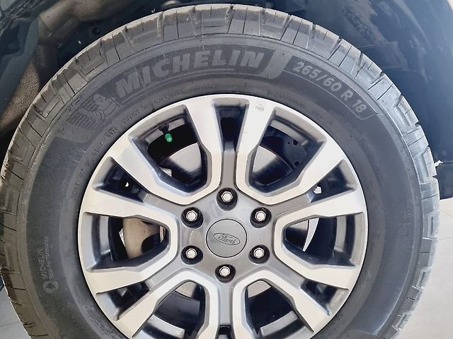 Used Ford Endeavour Titanium 2.0 4x2 AT in Mumbai