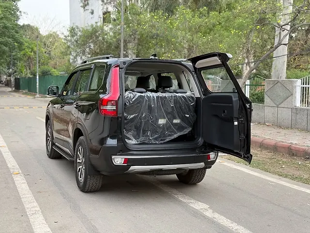 Used Mahindra Scorpio N Z8 Diesel MT 4WD 7 STR [2022] in Delhi