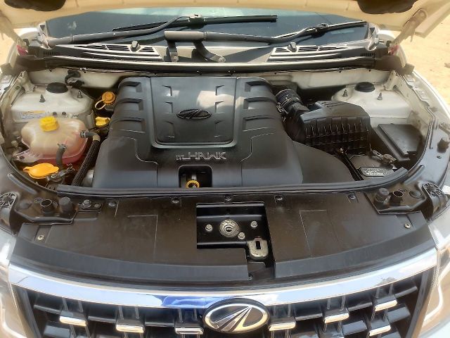 Used Mahindra XUV500 W9 [2018-2020] in Delhi