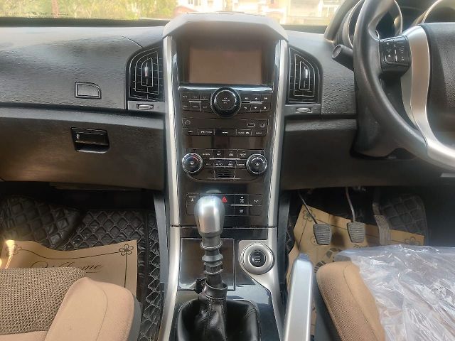 Used Mahindra XUV500 W9 [2018-2020] in Delhi
