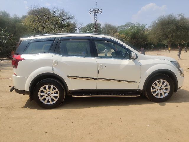 Used Mahindra XUV500 W9 [2018-2020] in Delhi