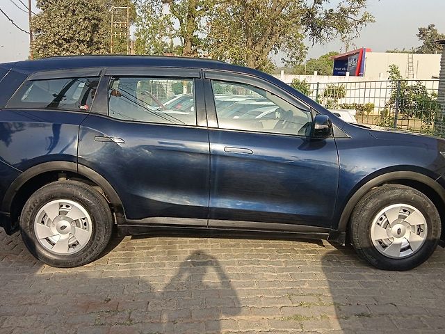 Used Mahindra XUV700 MX Diesel MT 5 STR [2021] in Faizabad