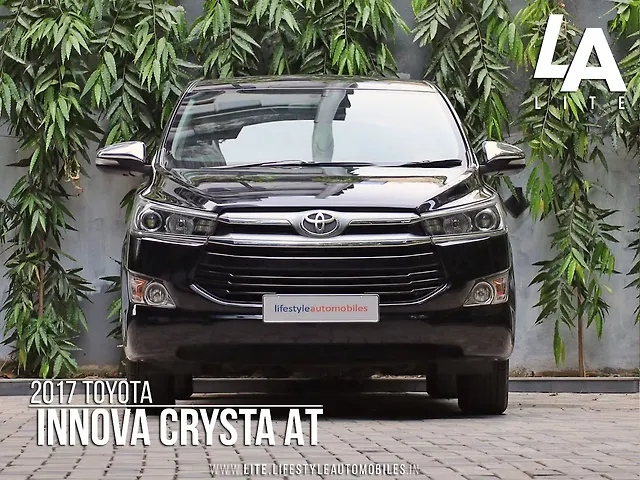 Used 2017 Toyota Innova Crysta in Kolkata