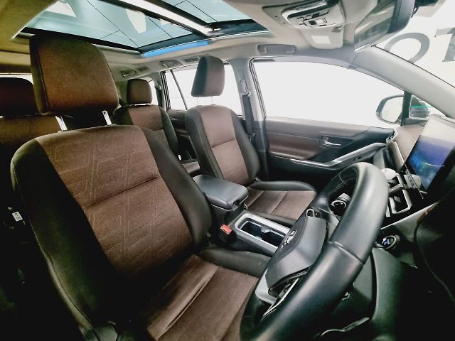 Used Toyota Innova Hycross VX (O) Hybrid 7 STR in Mumbai