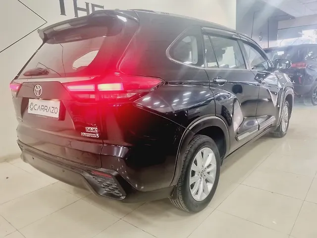 Used Toyota Innova Hycross VX (O) Hybrid 7 STR in Mumbai