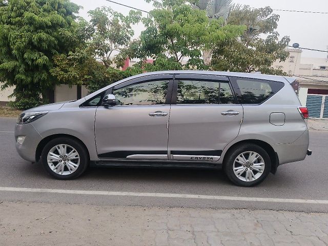 Used Toyota Innova Crysta [2016-2020] 2.4 ZX 7 STR [2016-2020] in Lucknow