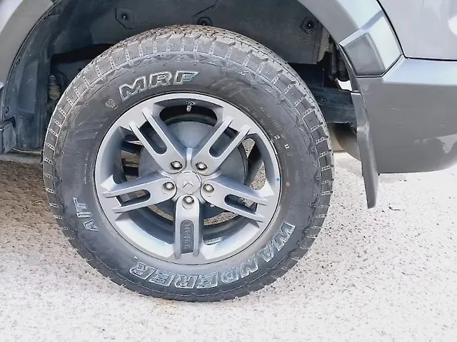 Used Mahindra Thar LX Hard Top Petrol AT 4WD in Delhi