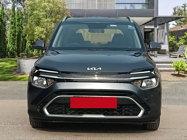 Used 2023 Kia Carens in Delhi