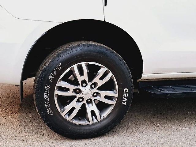 Used Ford Endeavour Titanium Plus 3.2 4x4 AT in Delhi