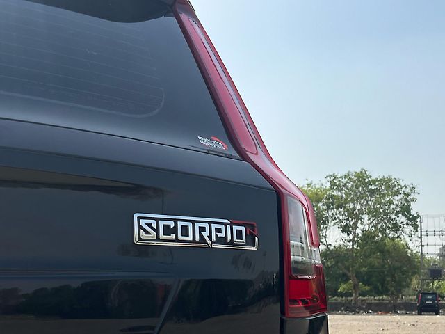 Used Mahindra Scorpio N Z4 Petrol MT 7 STR [2022] in Delhi