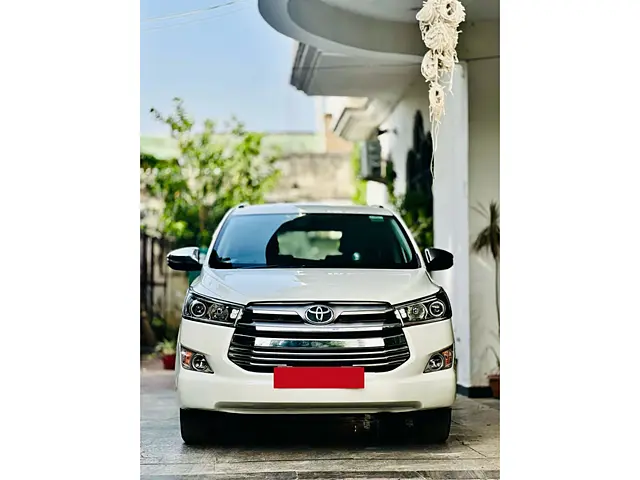 Used 2019 Toyota Innova Crysta in Lucknow