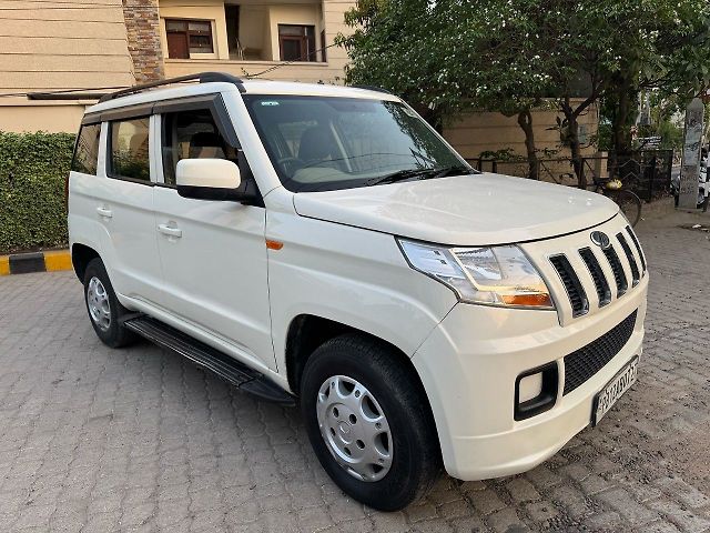 Used Mahindra TUV300 [2015-2019] T6 in Jalandhar