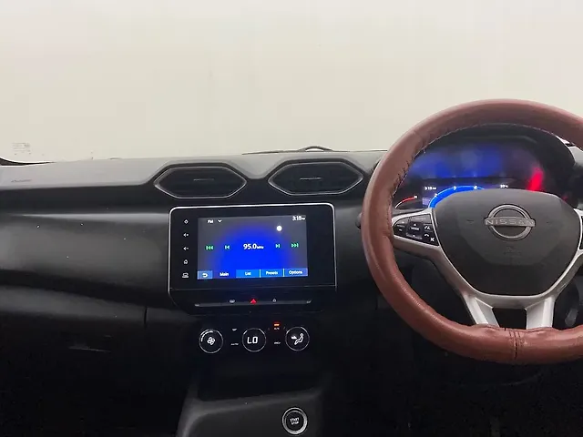 Used Nissan Magnite [2020-2024] XV Premium Dual Tone [2020] in Hyderabad