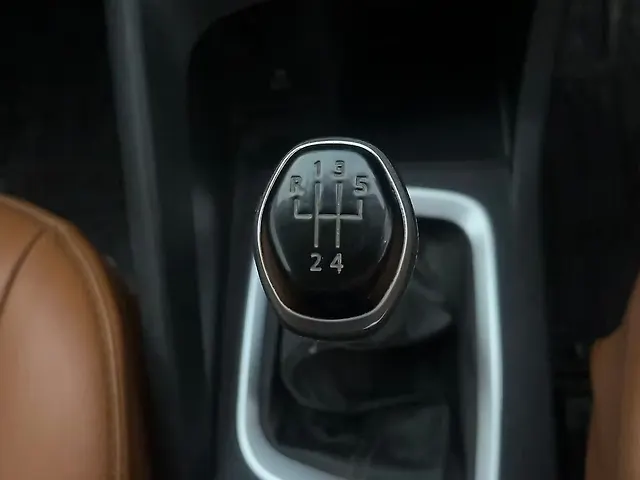 Used Nissan Magnite [2020-2024] XV Premium Dual Tone [2020] in Hyderabad