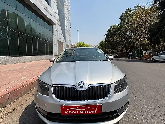 Used 2016 Skoda Octavia in Delhi