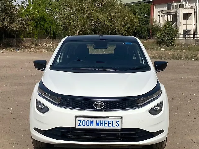 Used 2022 Tata Altroz in Delhi