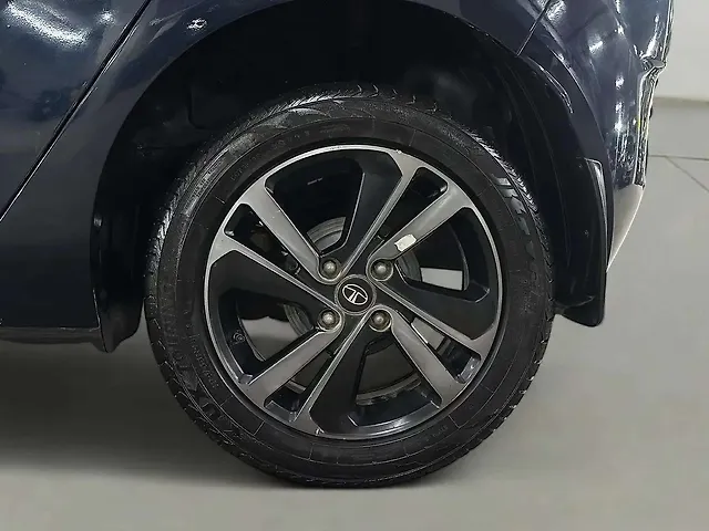 Used Tata Altroz [2020] XZ Plus Petrol Dark Edition [2021-2023] in Mumbai