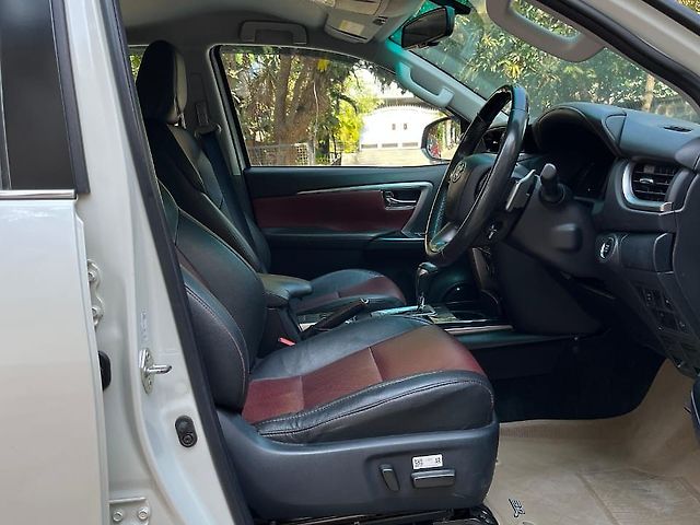 Used Toyota Fortuner Legender 2.8 4X2 AT in Hyderabad