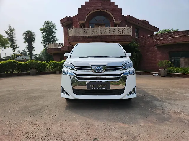 Used 2023 Toyota Vellfire in Delhi