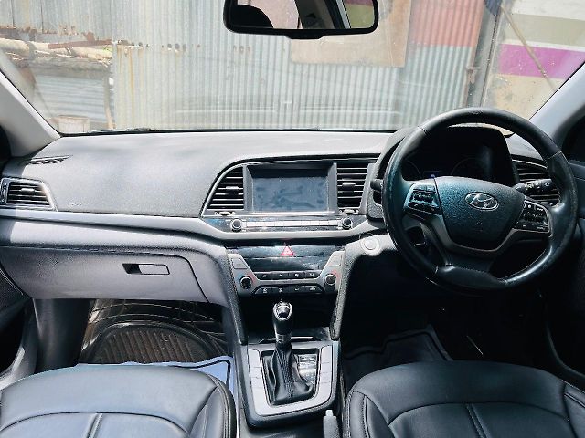 Used Hyundai Elantra SX 2.0 AT in Mumbai
