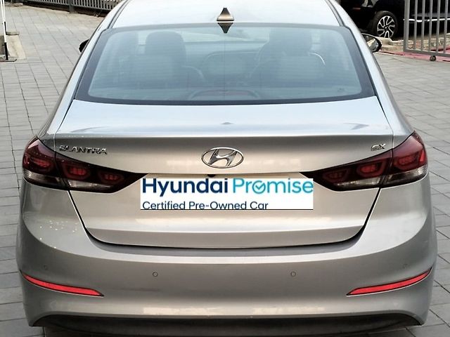 Used Hyundai Elantra SX 2.0 AT in Mumbai