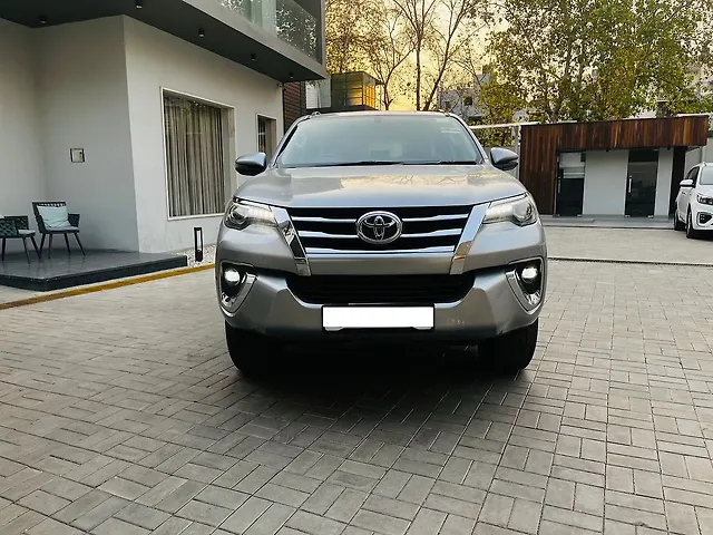 Used 2019 Toyota Fortuner in Delhi