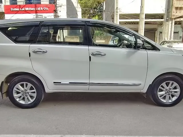 Used Toyota Innova Crysta [2016-2020] 2.4 VX 8 STR [2016-2020] in Kanpur