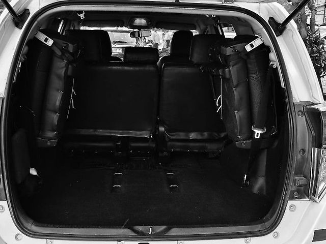 Used Toyota Innova Crysta [2016-2020] 2.4 VX 8 STR [2016-2020] in Kanpur