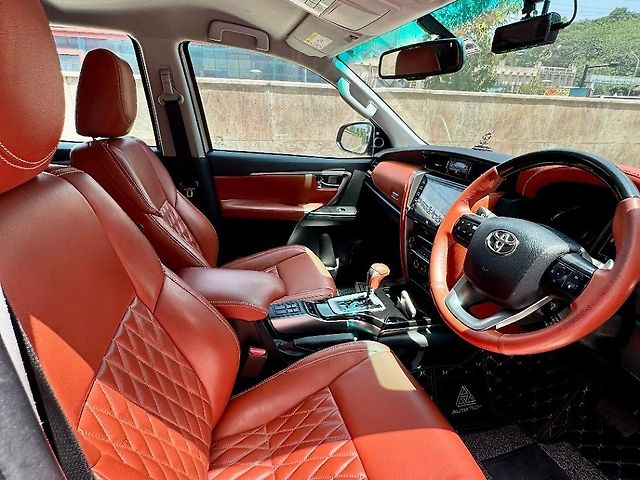 Used Toyota Fortuner Legender 2.8 4X4 AT in Bangalore