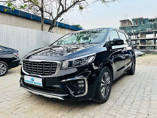 Used 2022 Kia Carnival in Guwahati