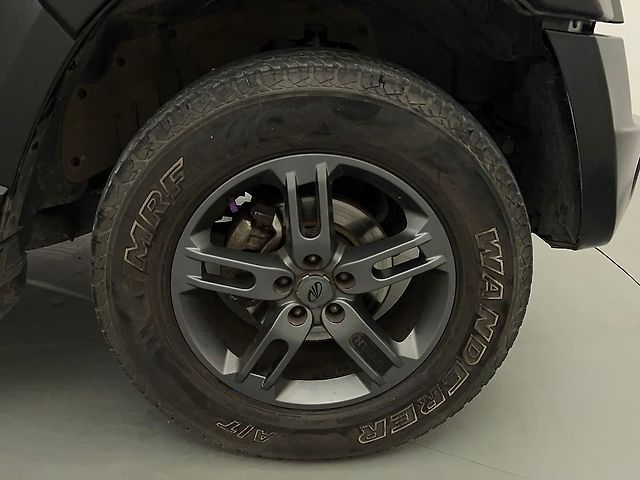 Used Mahindra Thar LX Hard Top Petrol AT in Delhi