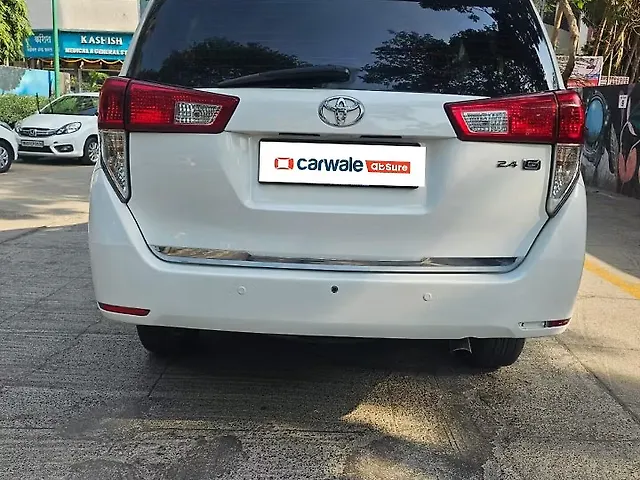 Used Toyota Innova Crysta [2016-2020] 2.4 G 8 STR [2016-2017] in Mumbai
