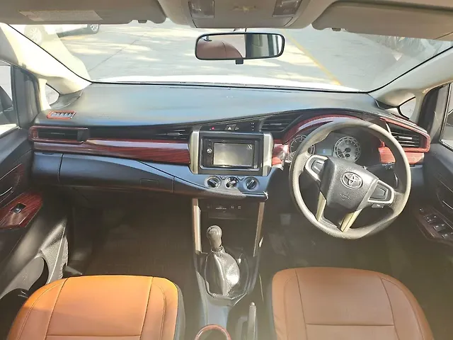 Used Toyota Innova Crysta [2016-2020] 2.4 G 8 STR [2016-2017] in Mumbai