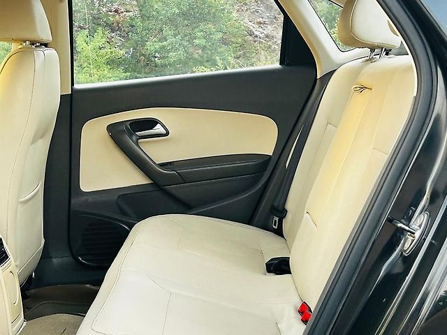 Used Volkswagen Vento [2012-2014] Highline Petrol AT in Vadodara
