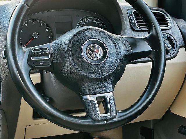 Used Volkswagen Vento [2012-2014] Highline Petrol AT in Vadodara