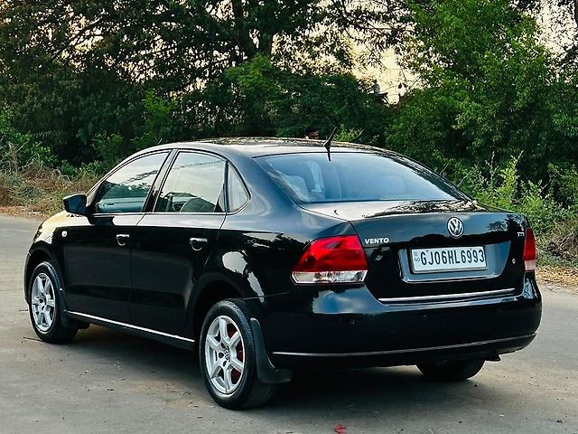 Used Volkswagen Vento [2012-2014] Highline Petrol AT in Vadodara