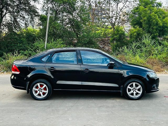 Used Volkswagen Vento [2012-2014] Highline Petrol AT in Vadodara