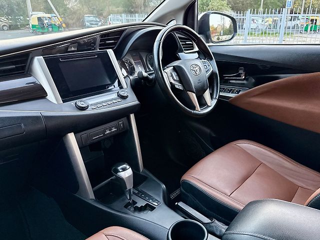Used Toyota Innova Crysta [2016-2020] 2.8 ZX AT 7 STR [2016-2020] in Delhi