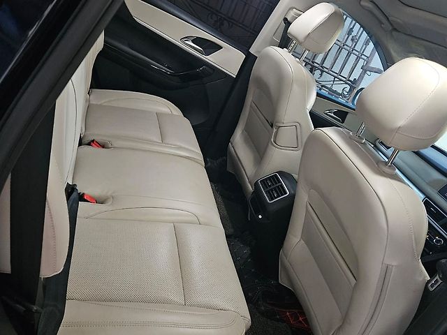 Used Mahindra XUV700 AX 7 Petrol AT 7 STR [2021] in Chennai