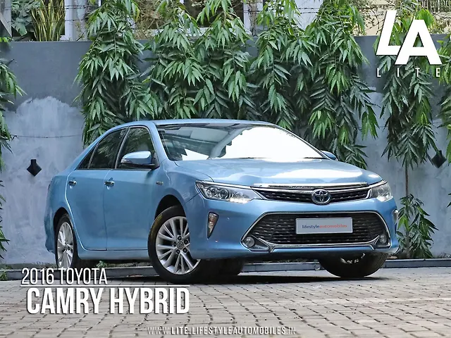 Used 2016 Toyota Camry in Kolkata