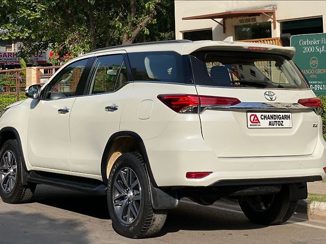 Used Toyota Fortuner [2016-2021] 2.8 4x4 AT [2016-2020] in Chandigarh