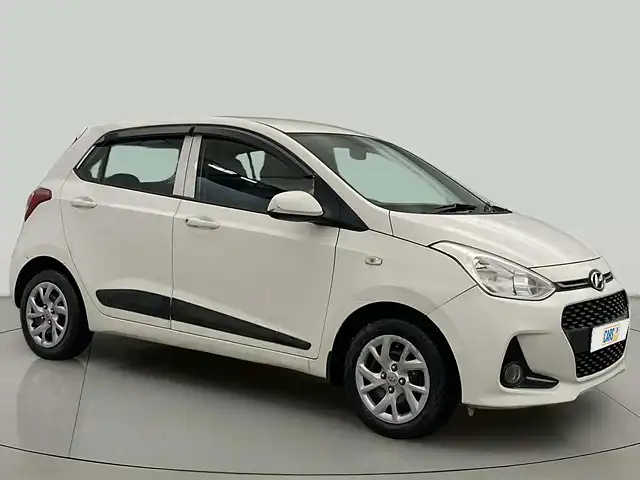 Used 2017 Hyundai Grand i10 in Delhi