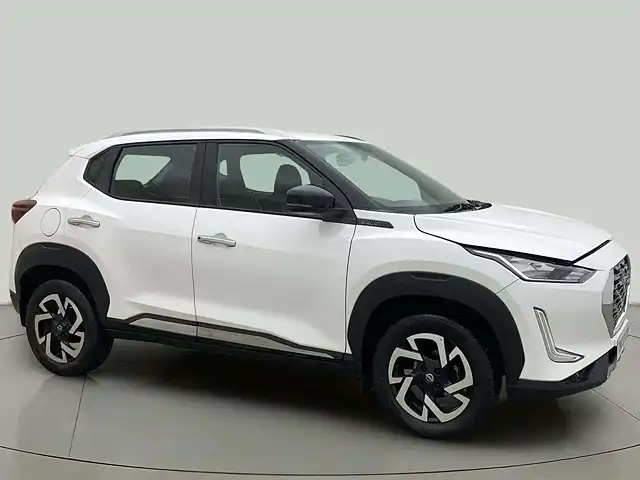 Used 2022 Nissan Magnite in Hyderabad