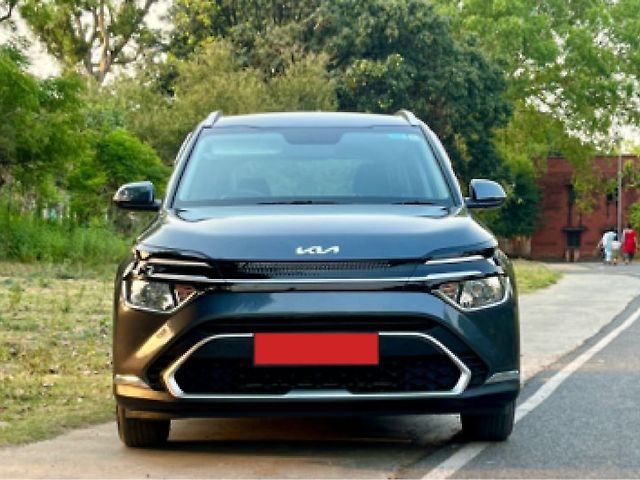 Used 2023 Kia Carens in Delhi