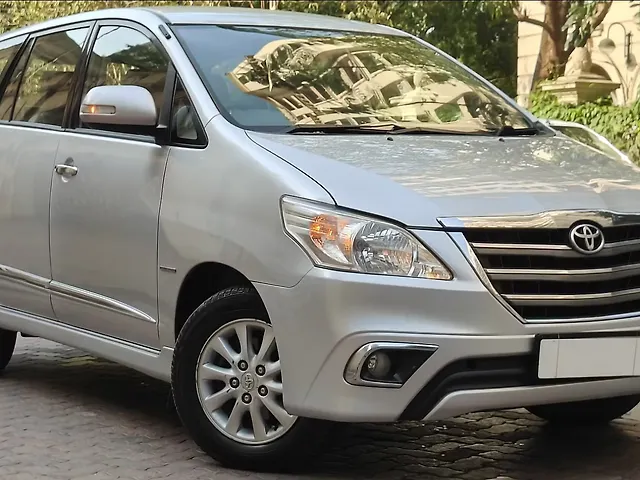 Used 2013 Toyota Innova in Mumbai