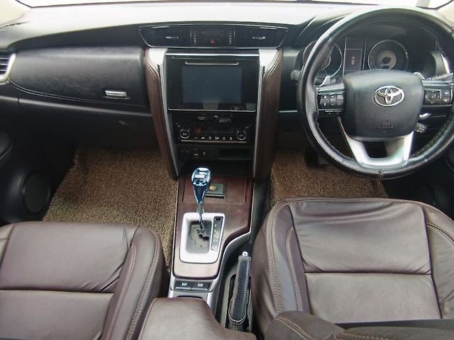 Used Toyota Fortuner [2016-2021] 2.8 4x2 AT [2016-2020] in Lucknow